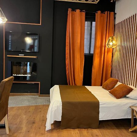 Chic12 Luxury Grupo Gran Via Apartment Madrid Bagian luar foto