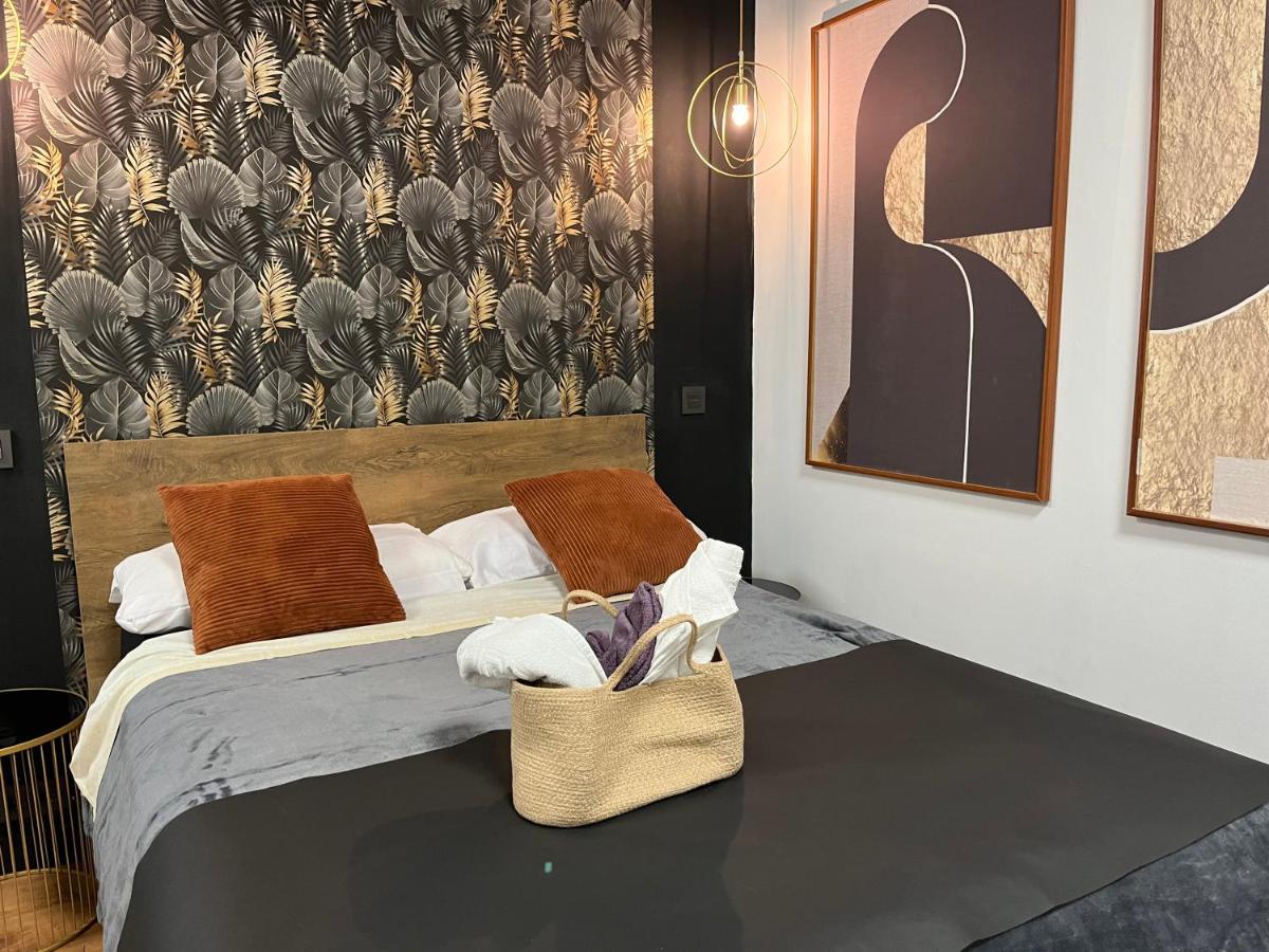 Chic12 Luxury Grupo Gran Via Apartment Madrid Bagian luar foto