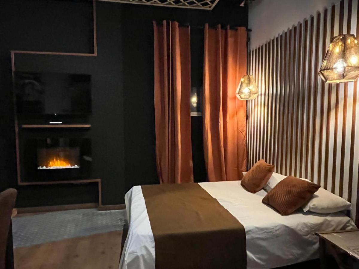Chic12 Luxury Grupo Gran Via Apartment Madrid Bagian luar foto